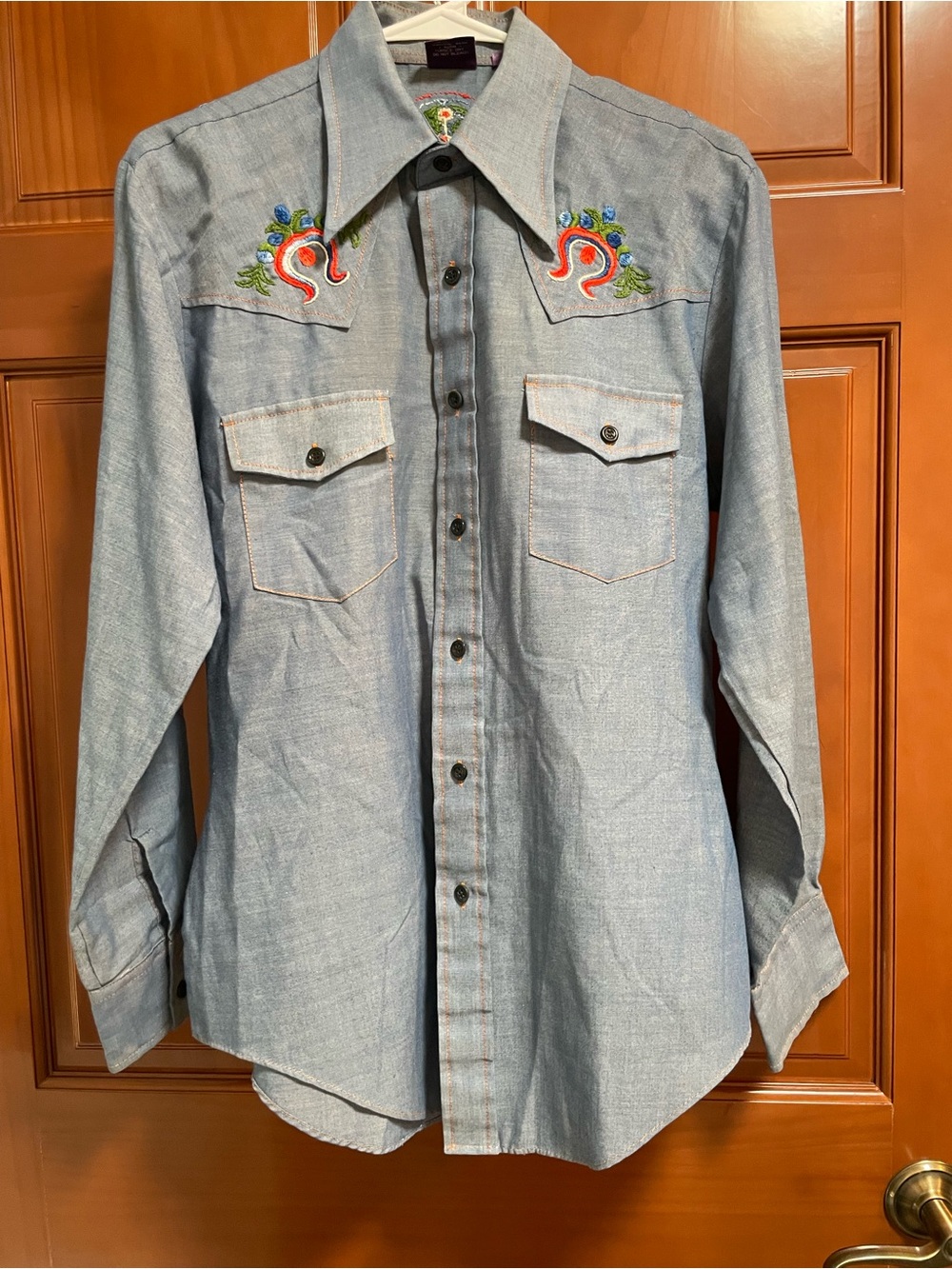 1970’s Women’s Light Blue Denim Chambray Embroidered Western Button-Down Shirt